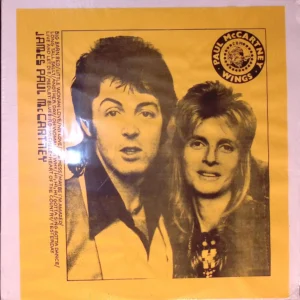 A picture of paul and linda mccartney on the cover of their album.