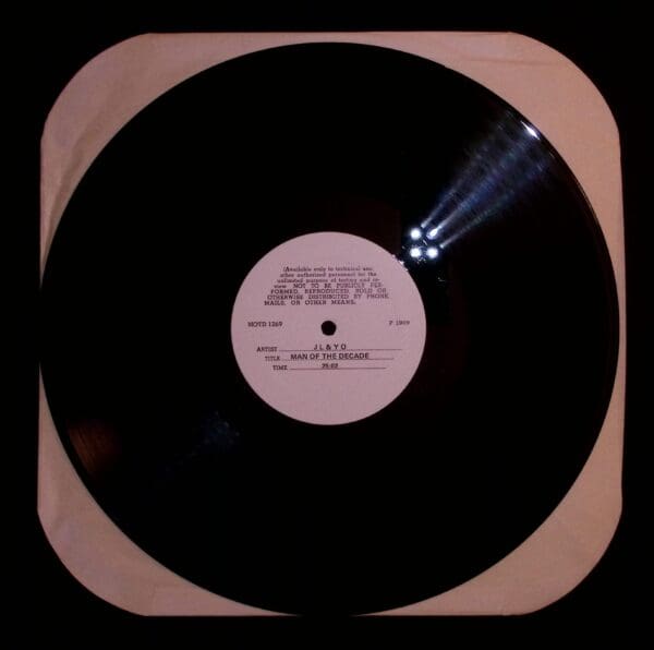 A record is shown with the label visible.